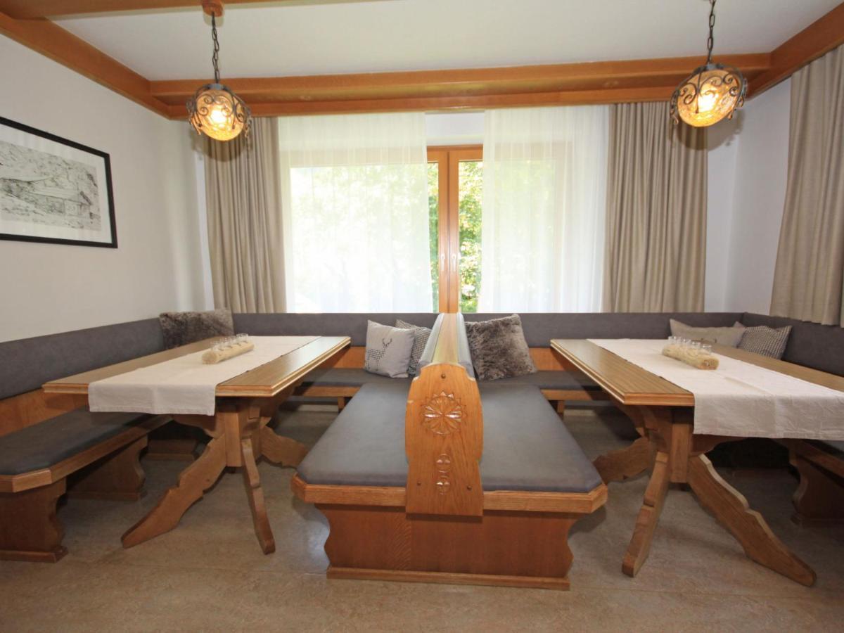 Holiday Home Chalet Alpin By Interhome Kaprun Exterior foto